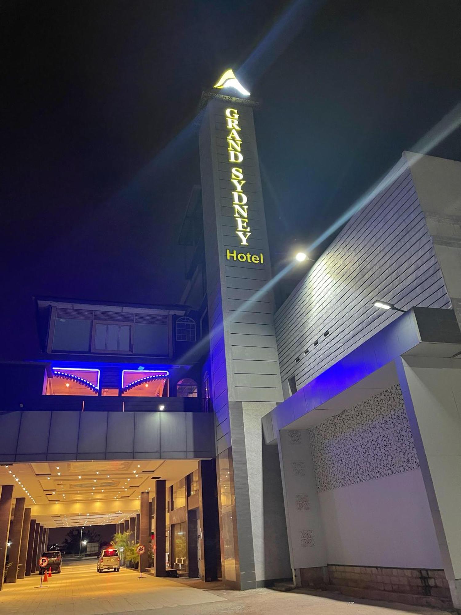 Grand Sydney Hotel Batam 外观 照片